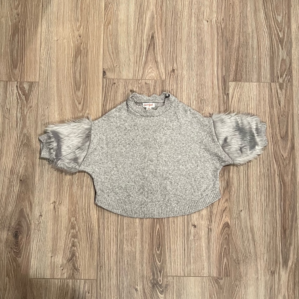 Gray Sweater 3/4 Length Faux Fur Sleeves
